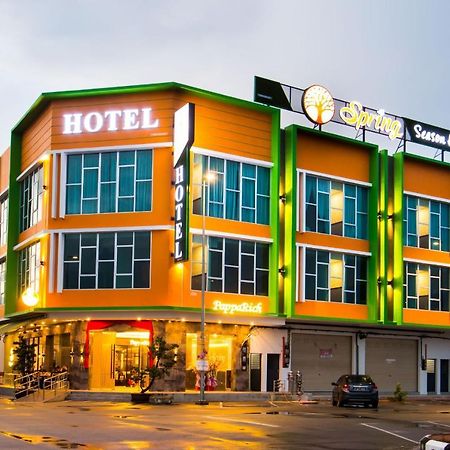 Spring Season Hotel Муар Екстериор снимка