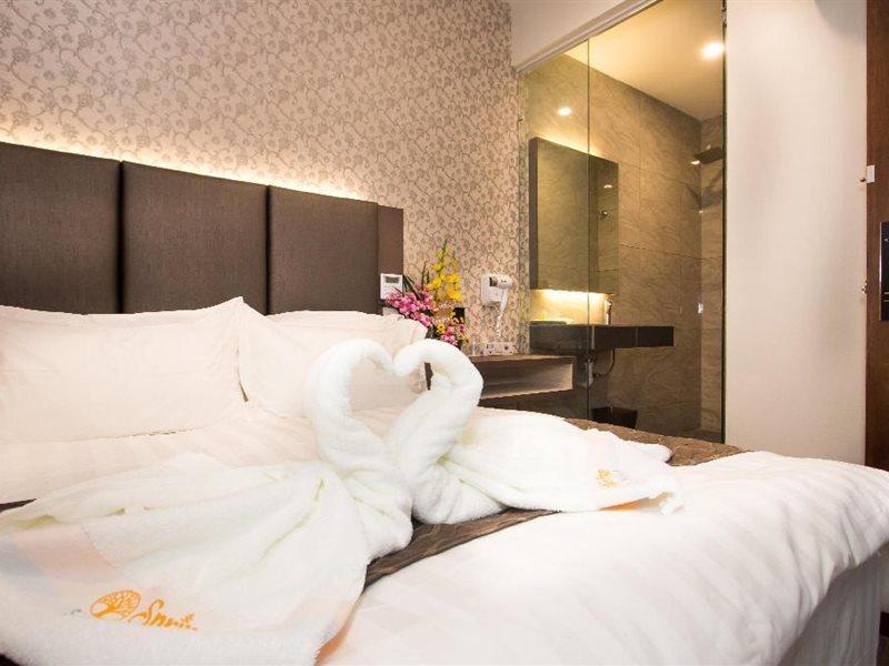Spring Season Hotel Муар Екстериор снимка