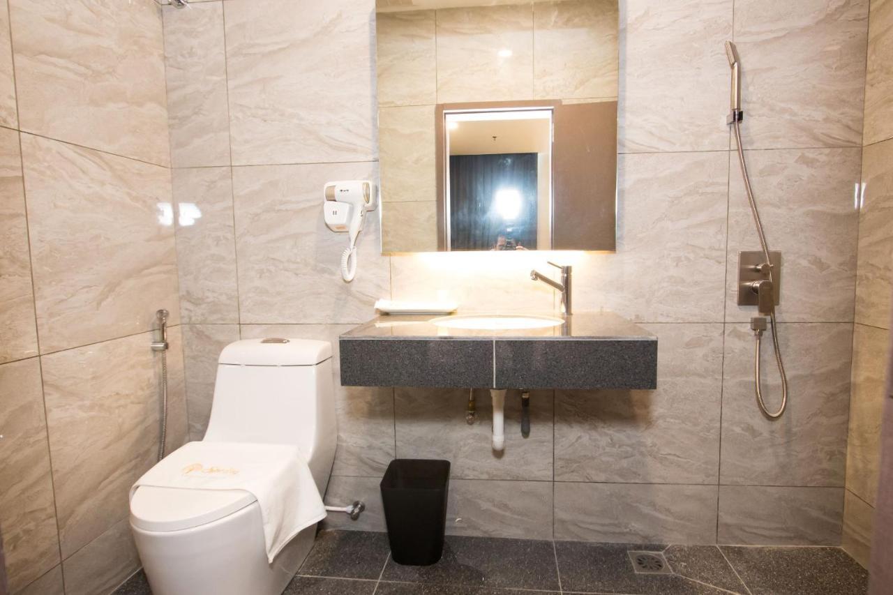 Spring Season Hotel Муар Екстериор снимка
