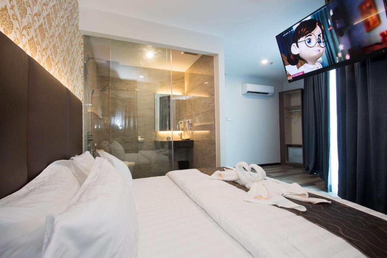 Spring Season Hotel Муар Екстериор снимка