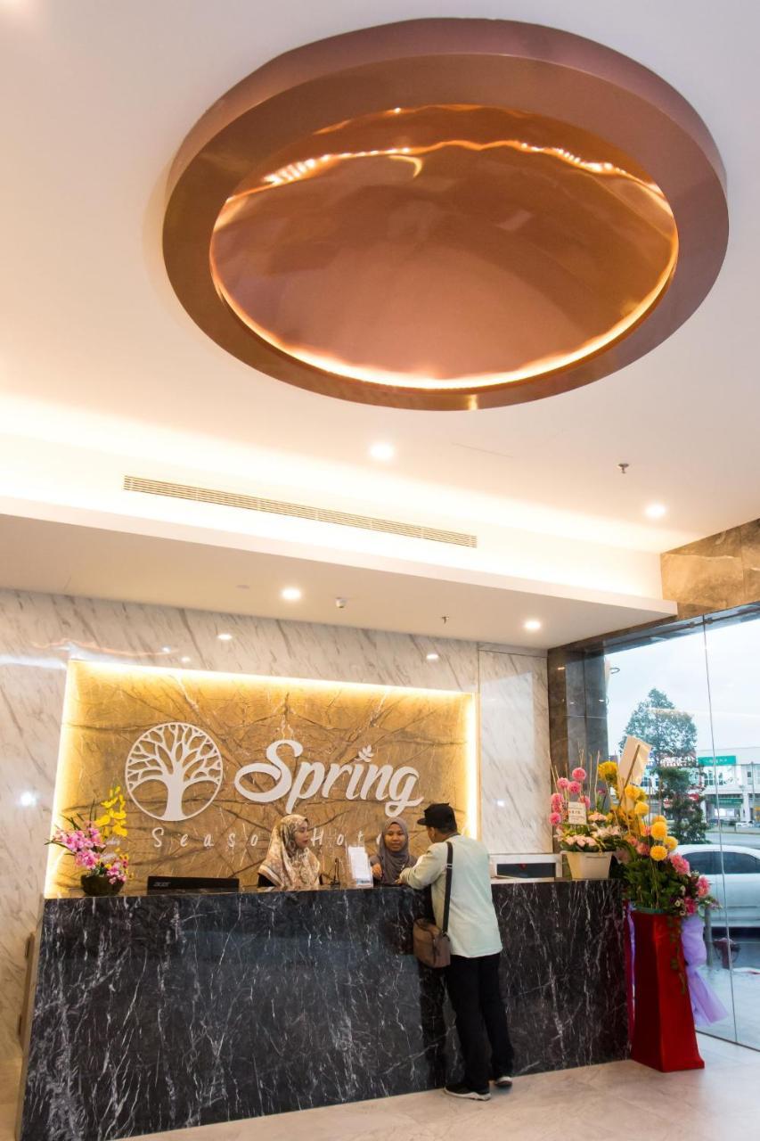 Spring Season Hotel Муар Екстериор снимка