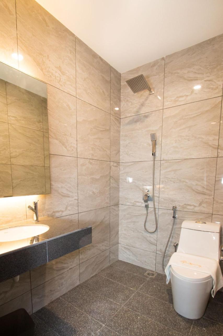 Spring Season Hotel Муар Екстериор снимка