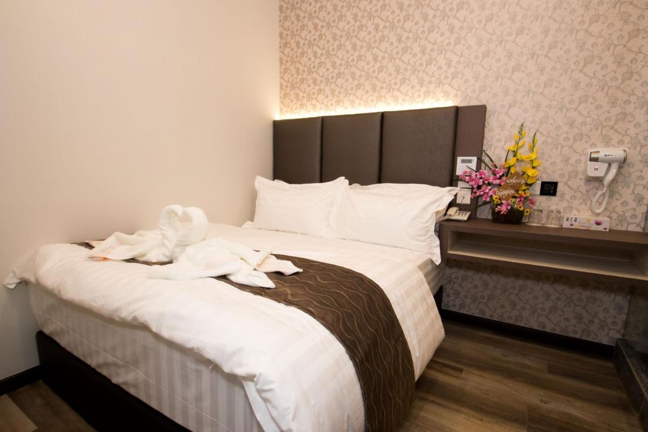Spring Season Hotel Муар Екстериор снимка